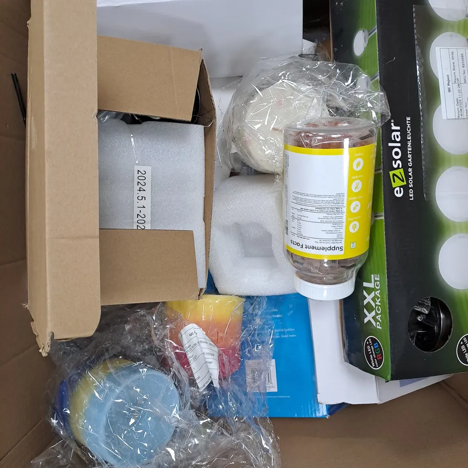 APPROXIMATELY 15 ASSORTED HOUSEHOLD PRODUCTS TO INCLUDE CANDLES, NECK FAN, FOOD SUPPLEMENTS ETC 