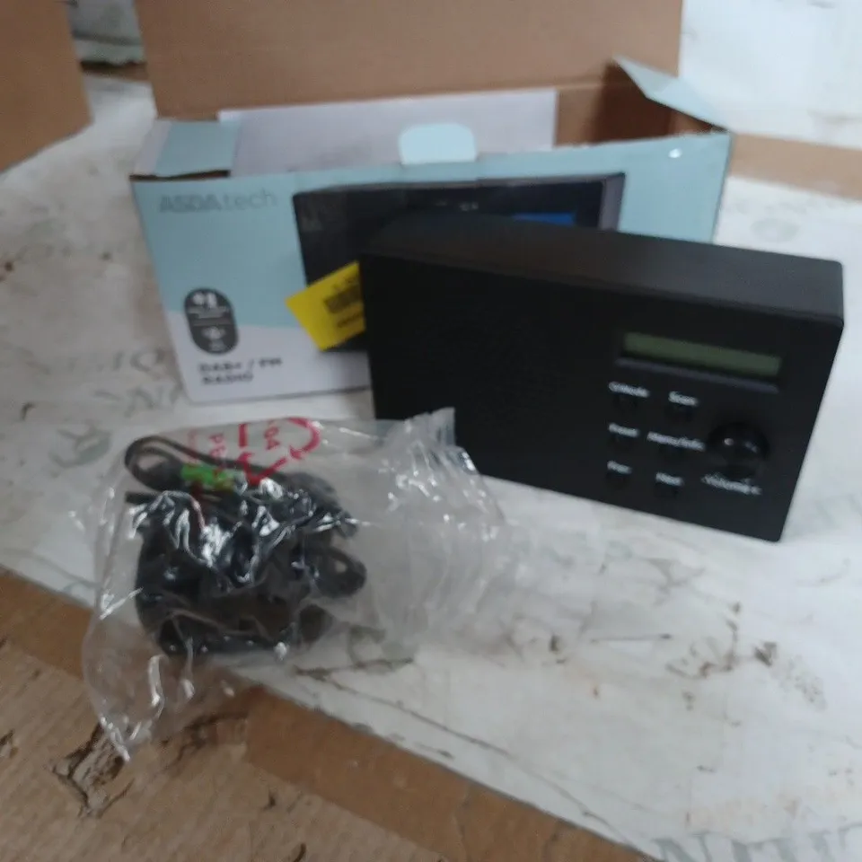 DAB+ RADIO WITH LCD COLOUR DISPLAY SCREEN