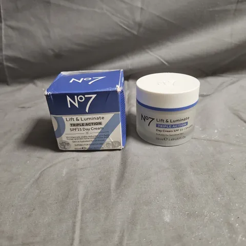 NO7 LIFT & LUMINATE TRIPLE ACTION SPF15 DAY CREAM, 50ML – BOXED