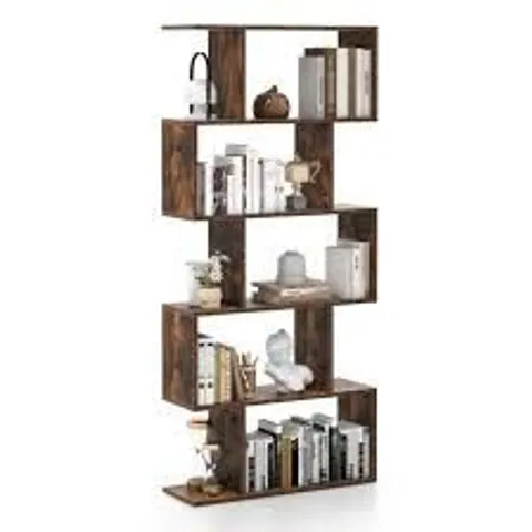 BOXED COSTWAY GEOMETRIC S-SHAPED BOOKCASE WITH ANTI-TOPPLING DEVICE FOR LIVING ROOM HOME OFFICE - BROWN