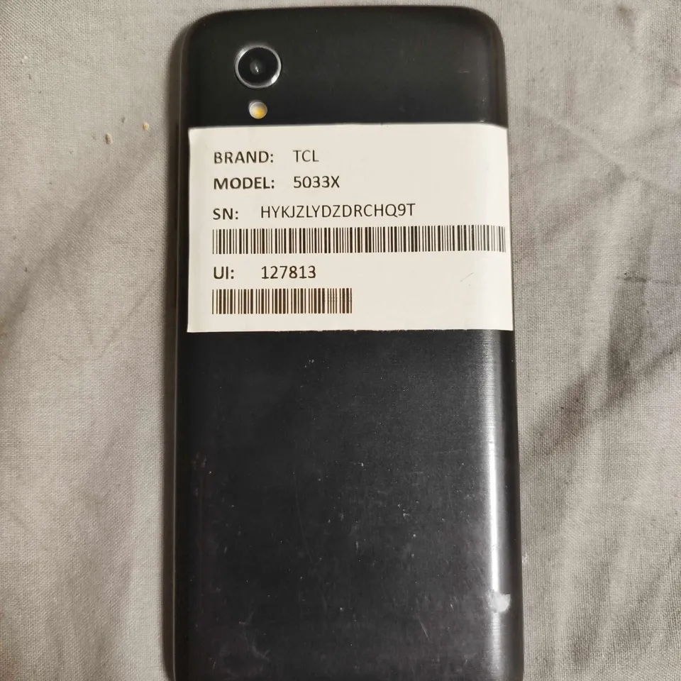 TCL 5033X SMARTPHONE