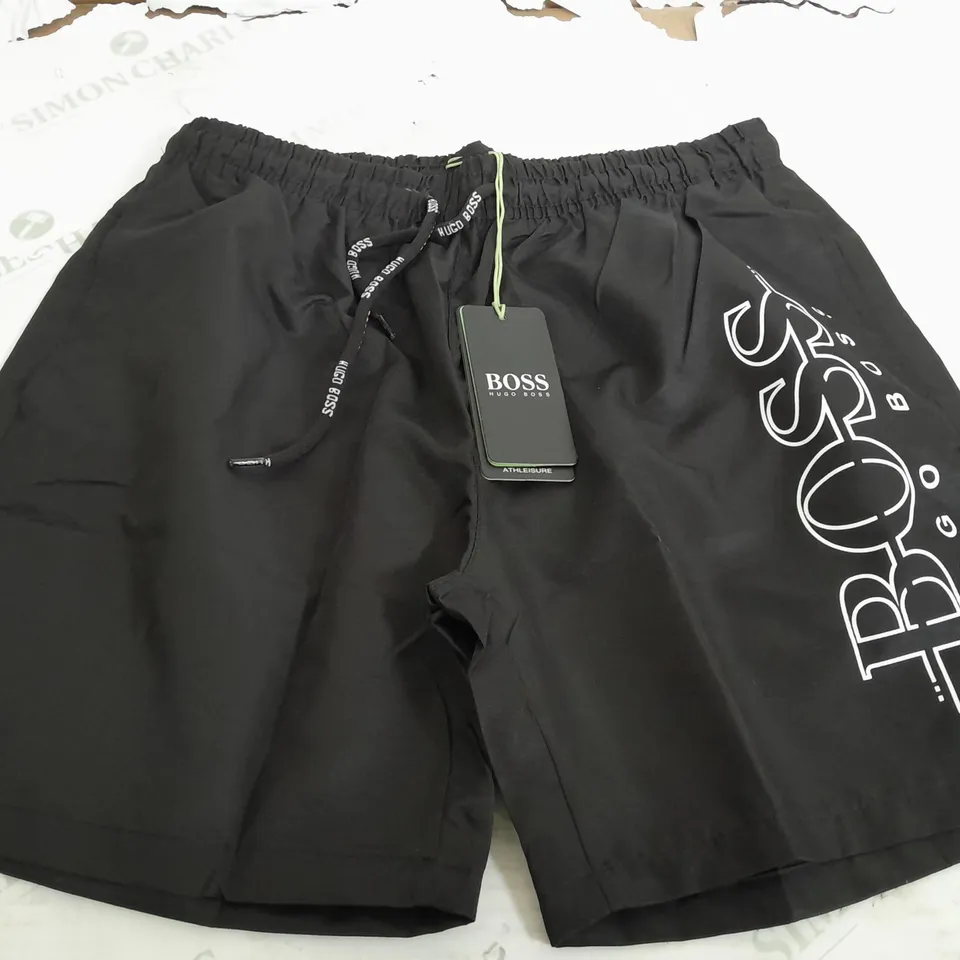 HUGO BOSS SALBO SHORTS IN BLACK - MEDIUM