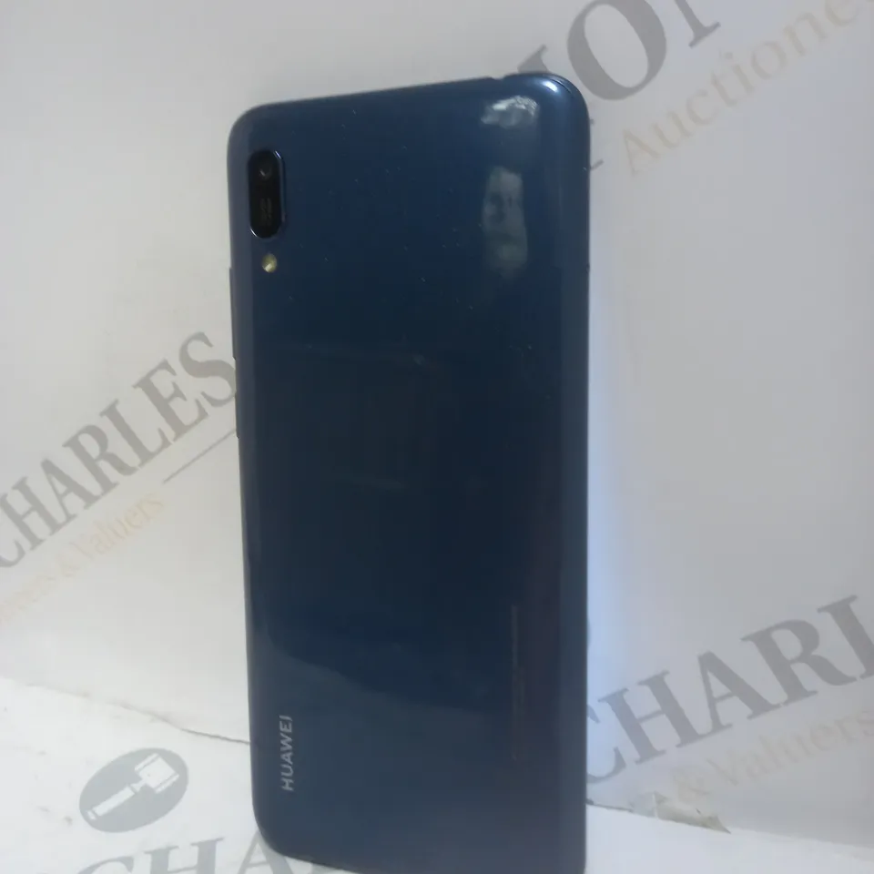 HUAWEI Y6 SMARTPHONE