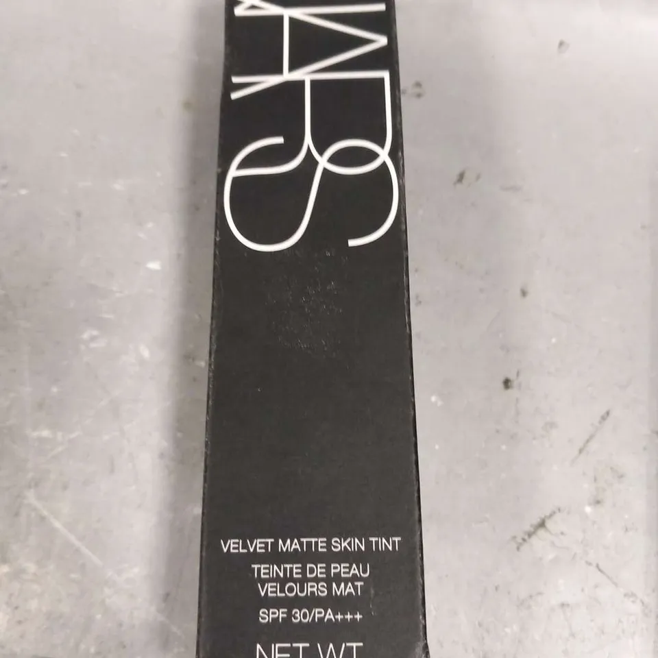 BOXED NARS VELVET MATTE SKIN TINT 50ML