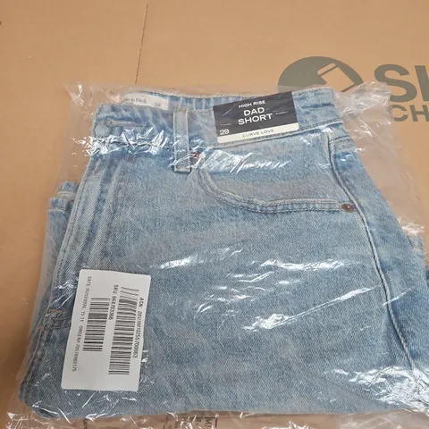 ABERCROMBIE & FITCH HIGH RISE DAD SHORT DENIM SHORTS – LIGHT WASH, CURVE LOVE, UK 10 (US 29)