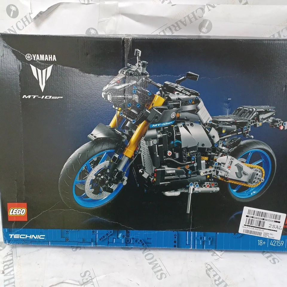 BOXED LEGO YAHAMA MT-10SP RRP £199.99