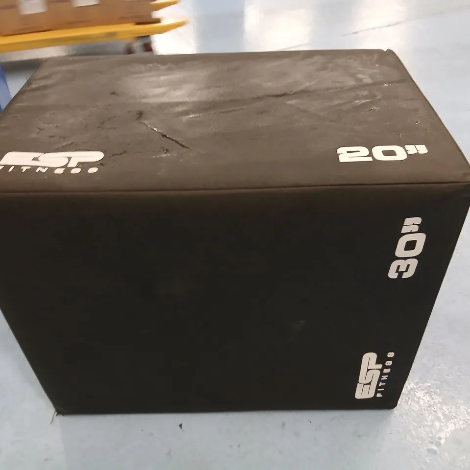 FOUR ASSORTED WEIGHTED CARRY BAGS