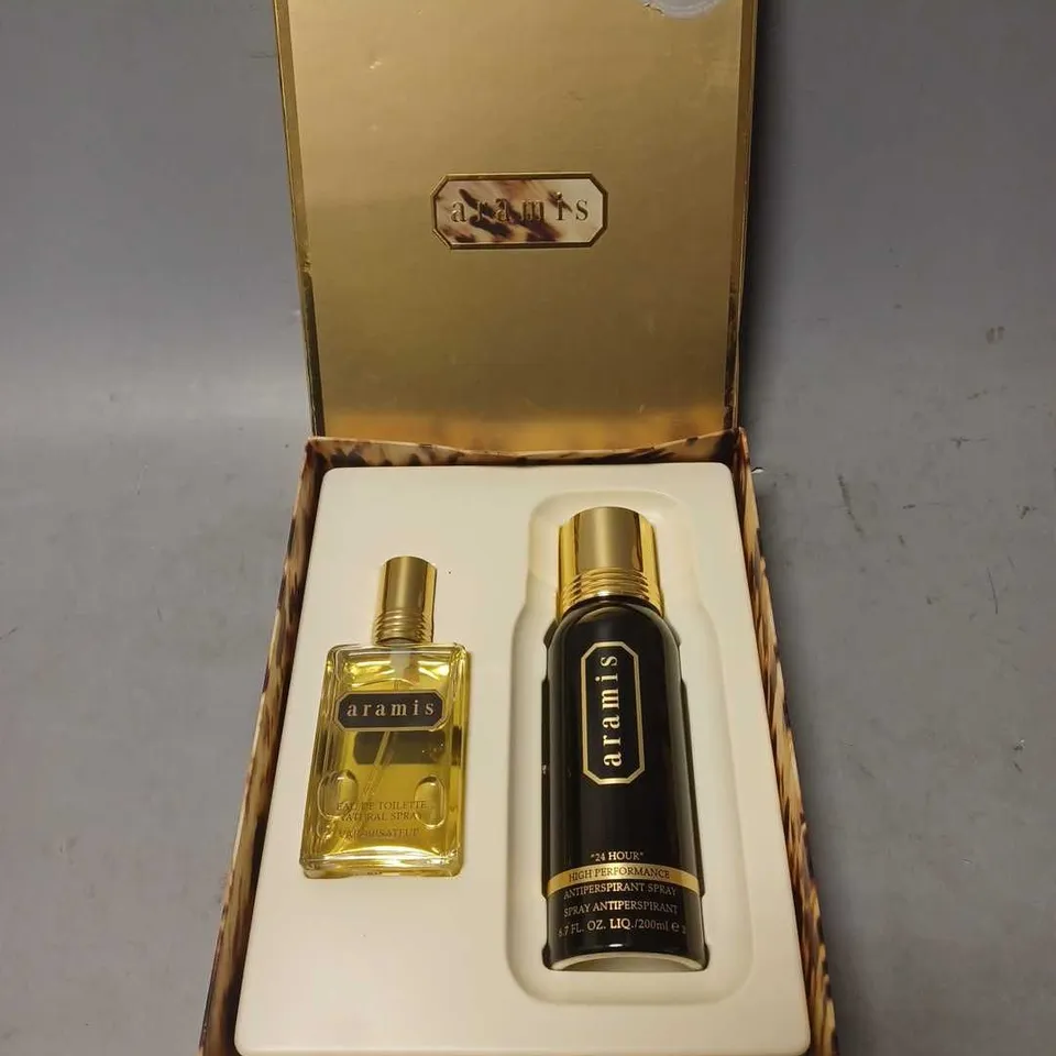 BOXED ARAMIS EAU DE TOILETTE GIFT SET