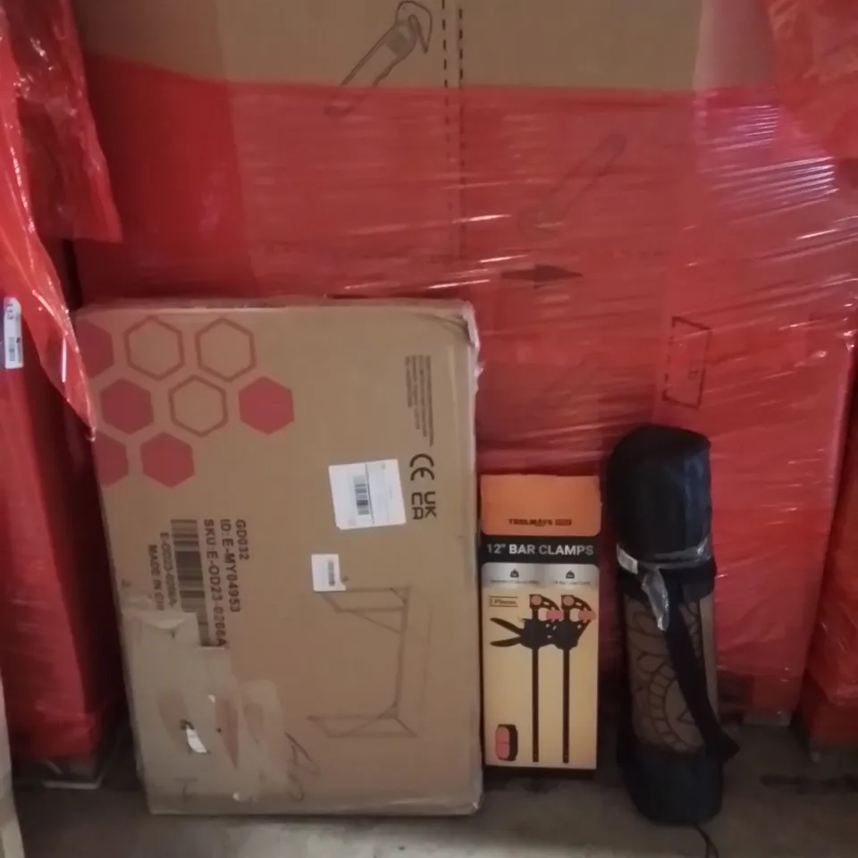 PALLET OF ASSORTED HOUSEHOLD GOODS AND PRODUCTS TO INCLUDE;BAR CLAMPS,MAT,DESK