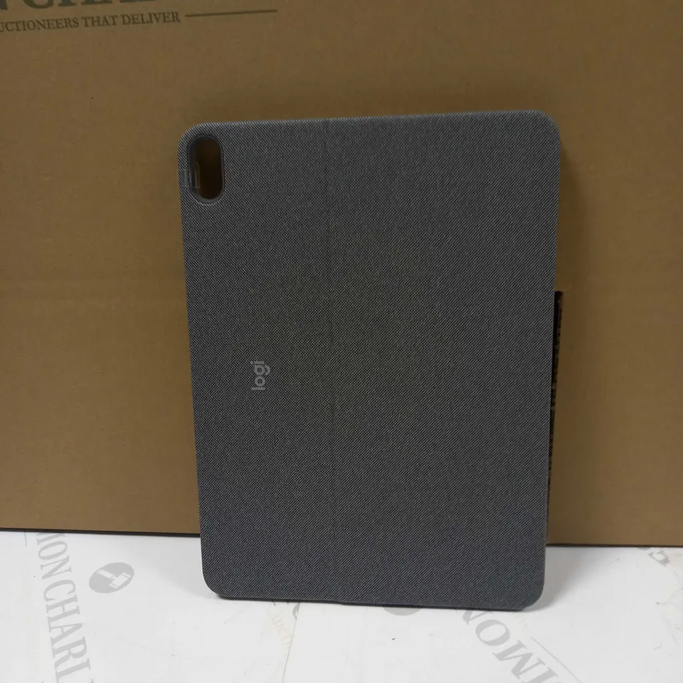 LOGITECH TABLET CASE WITH KEYBOARD - IPAD AIR 4TH/5TH GEN 