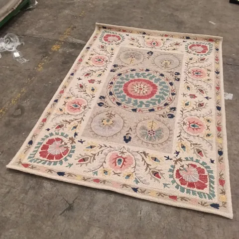 QUALITY DESIGNER AREA RUG - APPROXIMATELY 225CM X 158CM