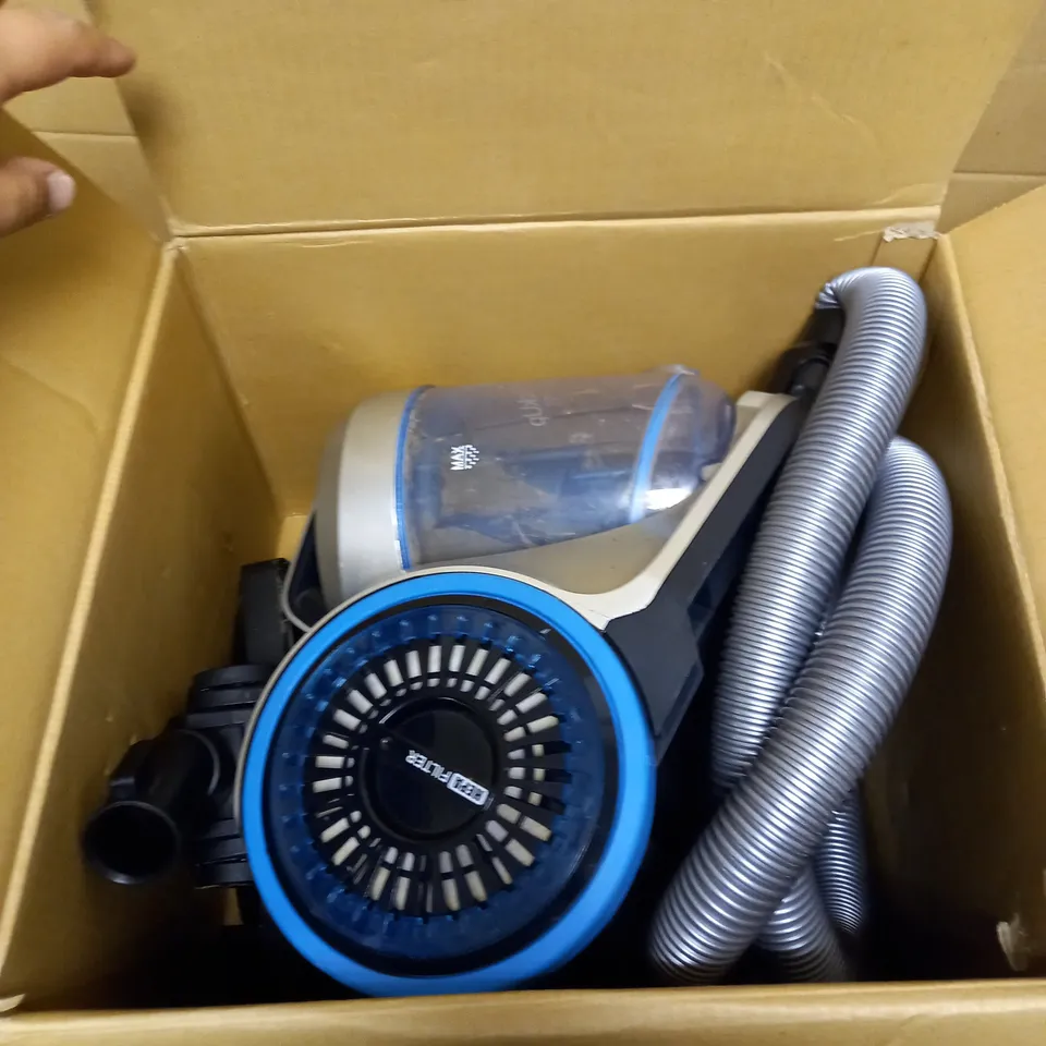 VAX PICK UP PET CYLINDER VACUUM CLEANER