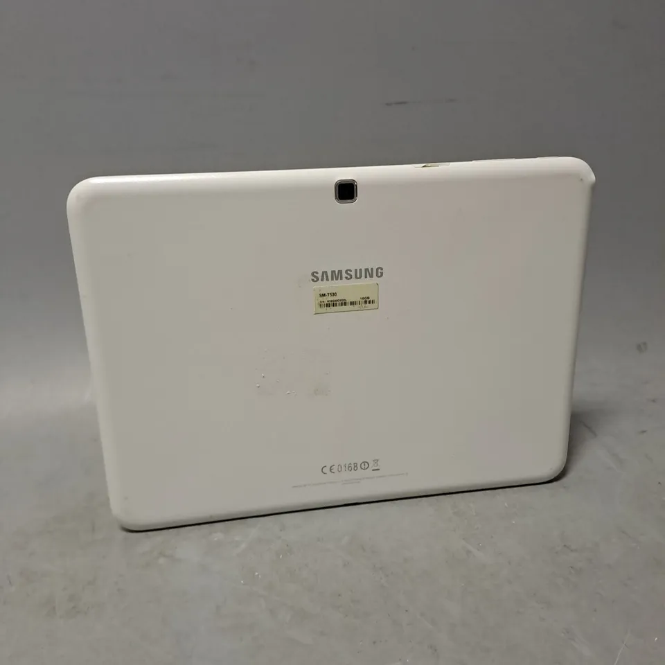 SAMSUNG SM-T530 TABLET