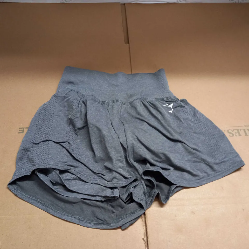 GYMSHARK TRAINING SHORTS SIZE UNSPECIFIED
