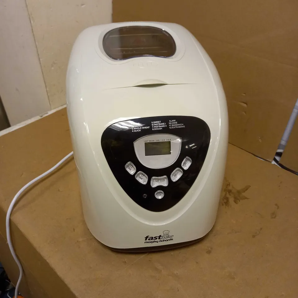 MORPHY RICHARDS MULTI-USE FASTBAKE BREADMAKER