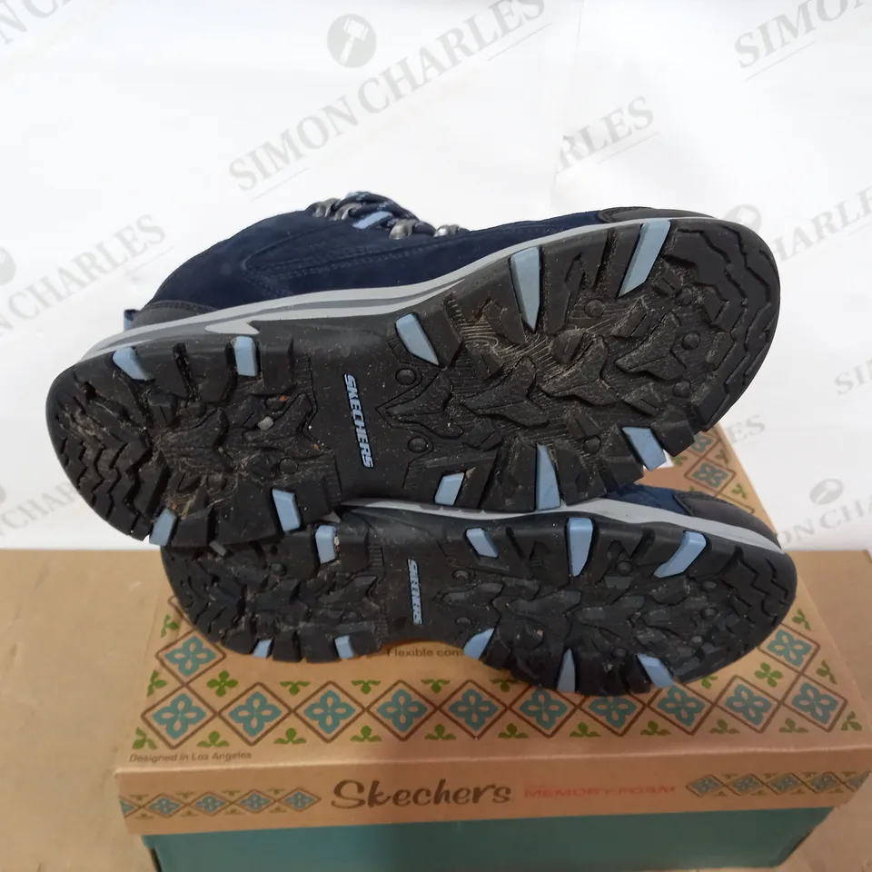 BOXED PAIR OF SKECHERS - SIZE 6
