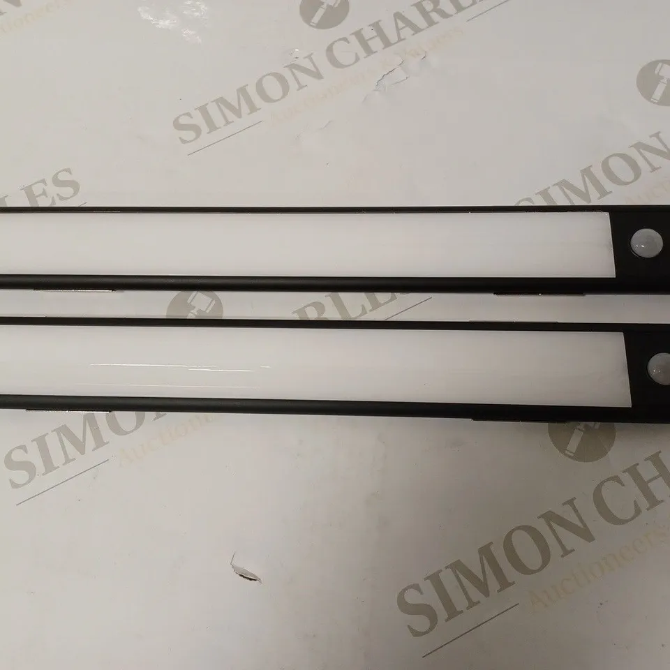 SFIXX SET OF 2 USB RECHARGEABLE MOTION SENSOR LIGHTS