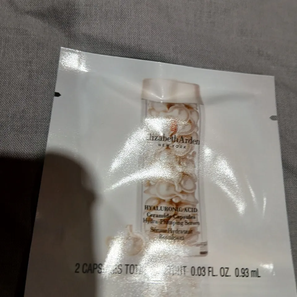 APPROXIMATELY 288 ELIZABETH ARDEN CERAMIDE HA CAPSULES – FACIAL SKIN CARE SAMPLE(2 CAPSULES PER PACK)