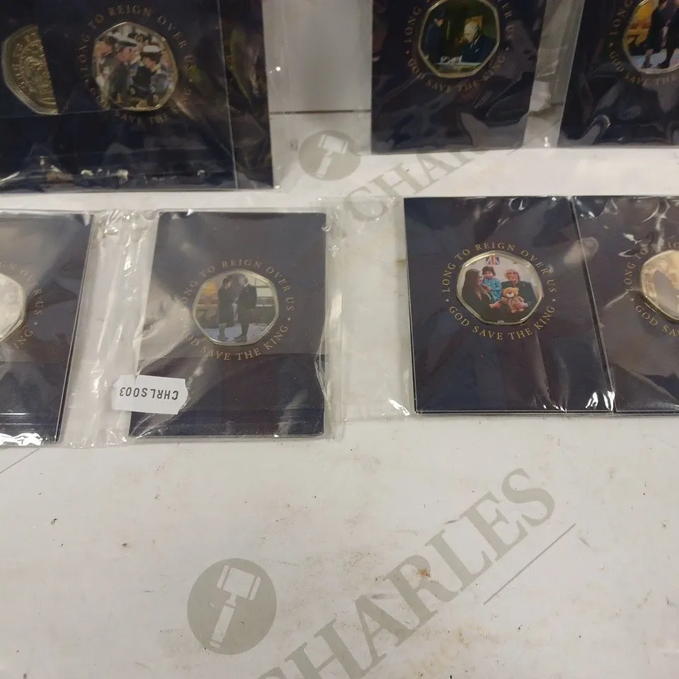 BOX TO CONTAIN APPROX. 24 X ASSORTED BRITISH MONARCHY THEMED COLLECTORS COINS. DESIGNS VARY