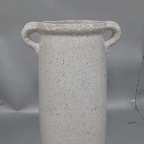 CRACKED STYLED VASE IN CRΓME