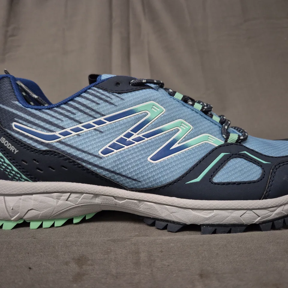 BOXED PAIR OF MOUNTAIN WAREHOUSE LAKESIDE TRAIL WATERPROOF WOMEN'S SHOES IN BLUE/GREEN UK SIZE 9