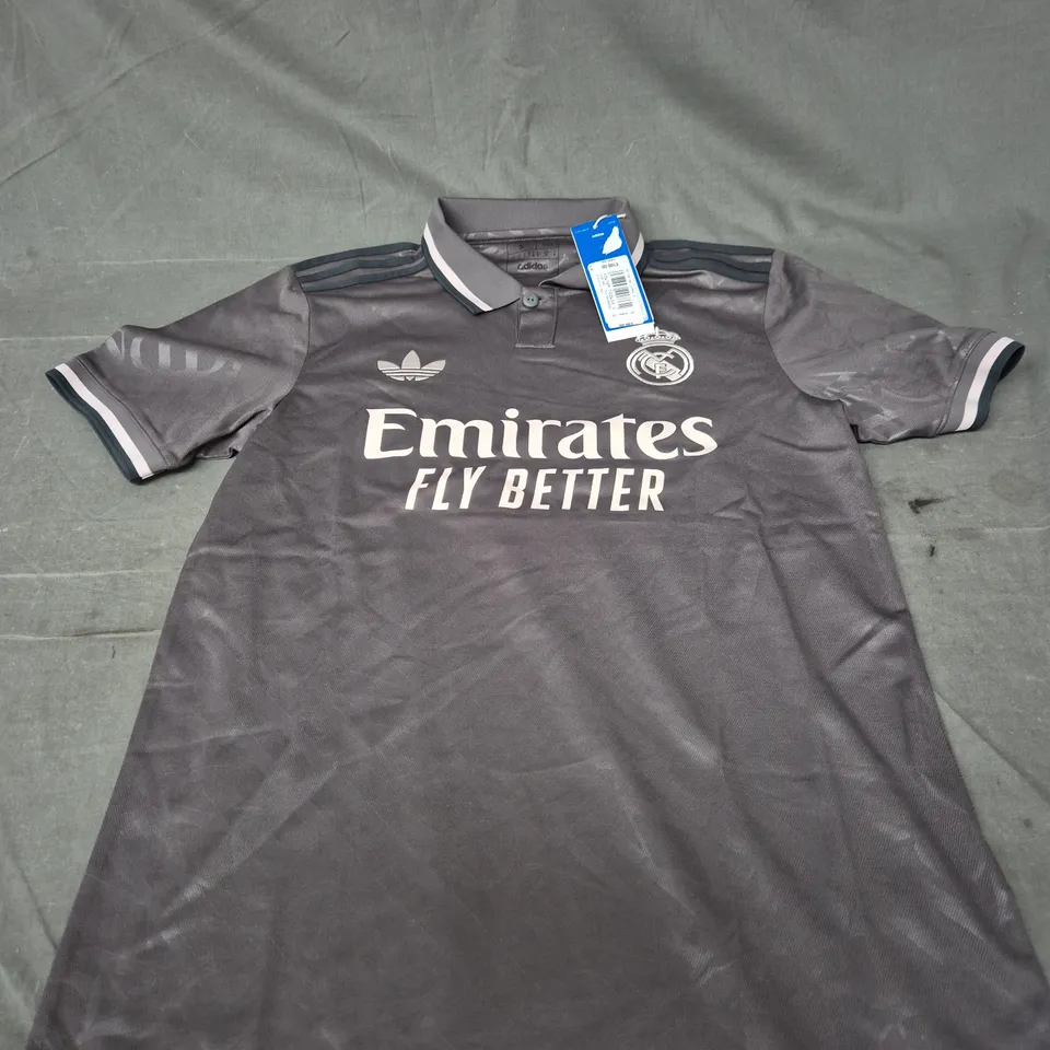 REAL MADRID FC FOOTBALL JERSEY SIZE S