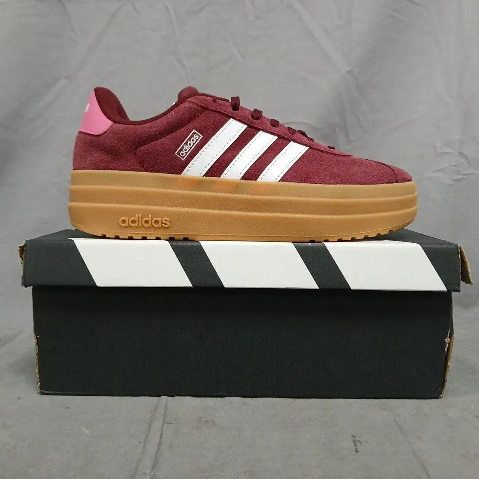 BOXED PAIR OF ADIDAS VL COURT BOLD J SHOES IN DEEP CHERRY SIZE UK 4.5