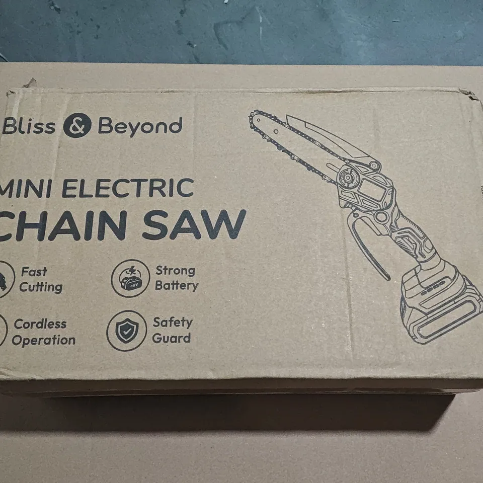 BLISS & BEYOND MINI ELECTRIC CHAIN SAW – CORDLESS (BOXED)