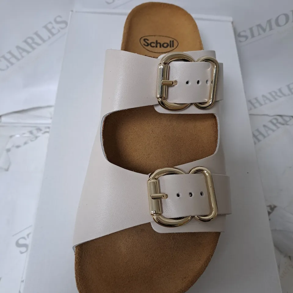 BOXED SCHOLL SANDLES IN CREAM SIZE 6