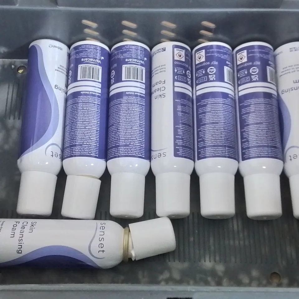 LOT OF ASSORTED HOME AEROSOLS TO INCLUDE GILLETTE SHAVE FOAM AND SENSET SKIN CLEANSING FOAM