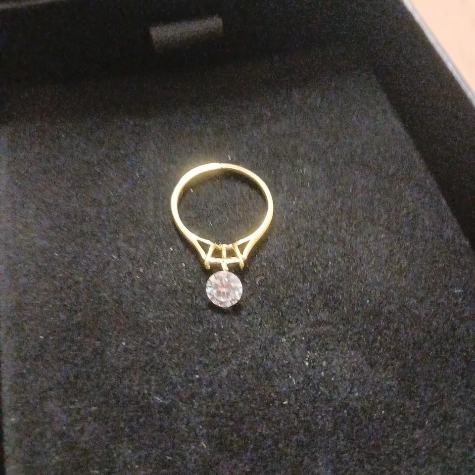 DIAMONIQUE 0.8CT TW SOLITARE RING 