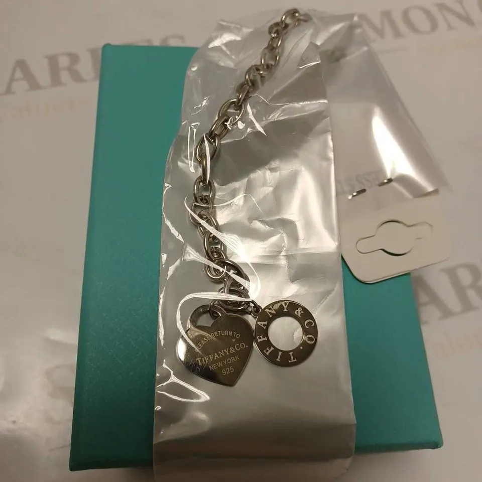 TIFFANY&CO SILVER INTERLOCK HEART NECKLACE 