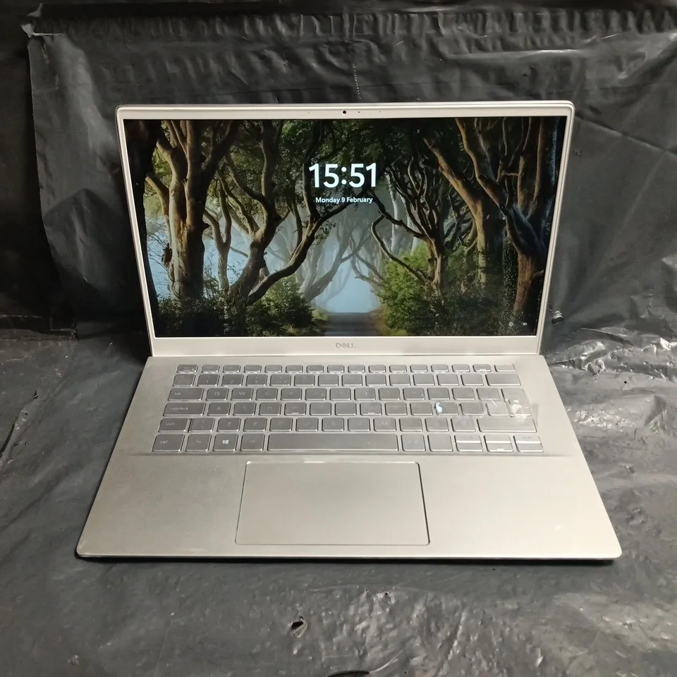 DELL INSPIRON P130G LAPTOP