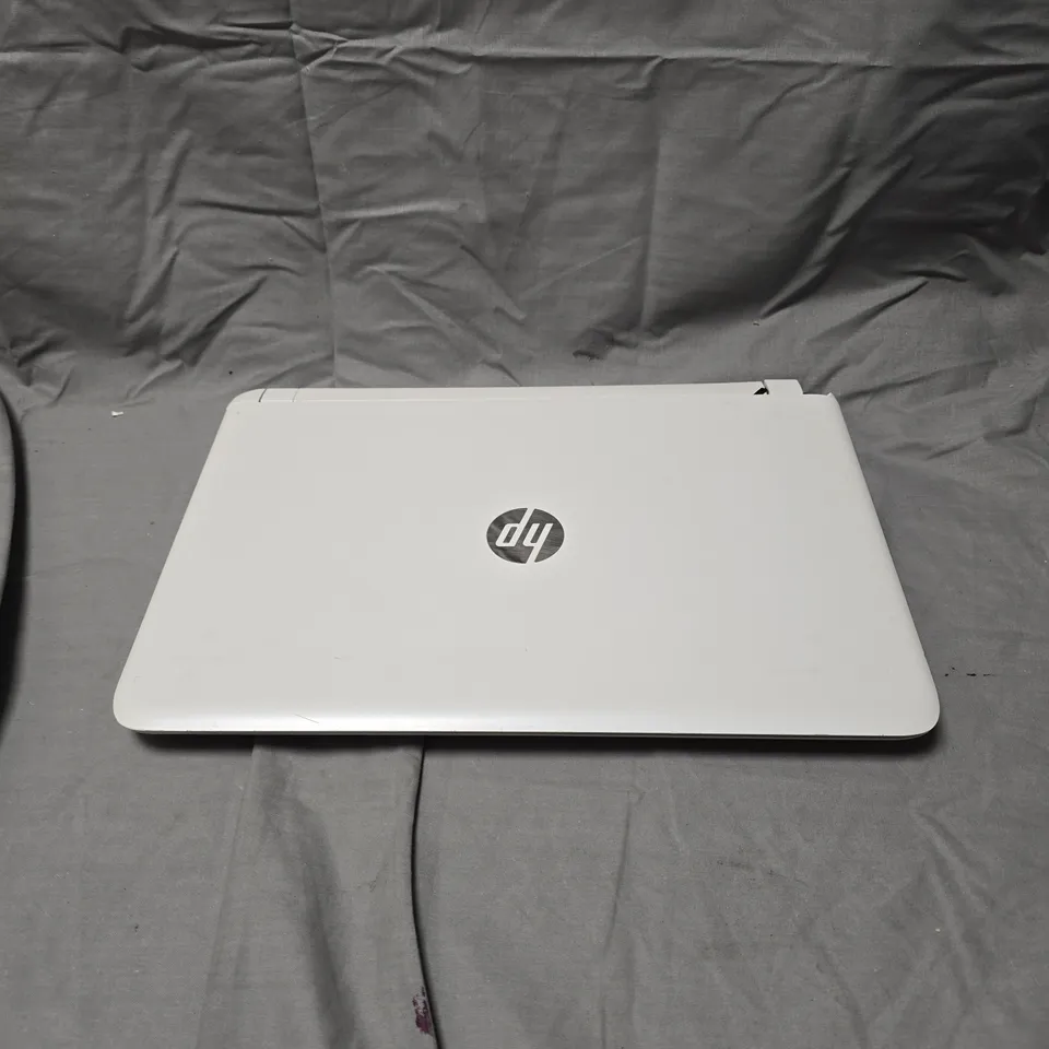 HP PAVILION 15 LAPTOP 