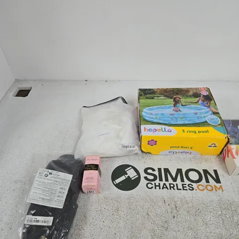 BOX OF APPROXIMATELY 15 ASSORTED ITEMS INCLUDING ENYA SHEPHERD MOONS, PAINTED MYSTERY MAKEUP SPONGE AND HAPELLO 3 RING POOL