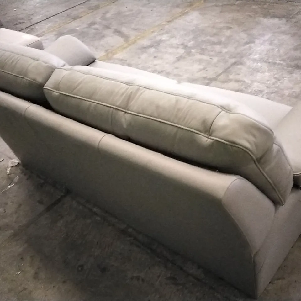 QUALITY BRITISH DESIGNED & MANUFACTURED G PLAN LIGHT GREY LEATHER 3 SEATER SOFA