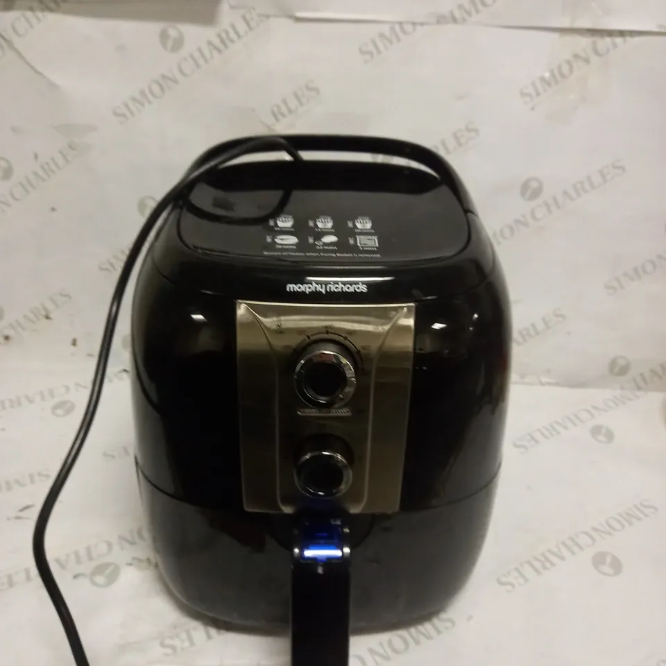 MORPHY RICHARDS AIR FRYER
