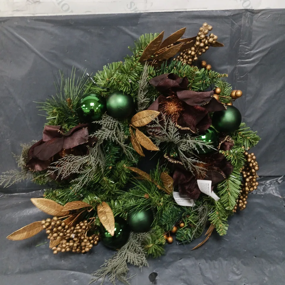 COPPER AND GOLD PRE-LIT FESTIVE WREATH RRP £39.99