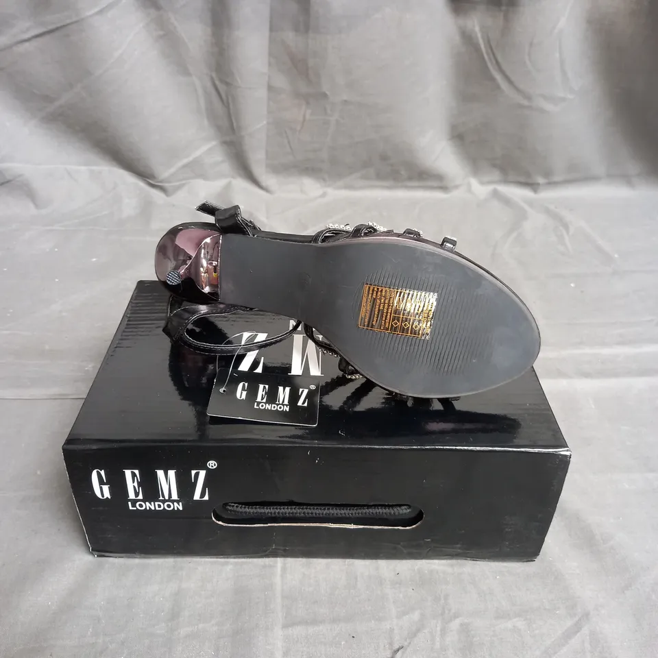 BOX OF 12 PAIRS OF GEMZ RHINESTONE STRAP HEEL IN BLACK - VARIOUS SIZES