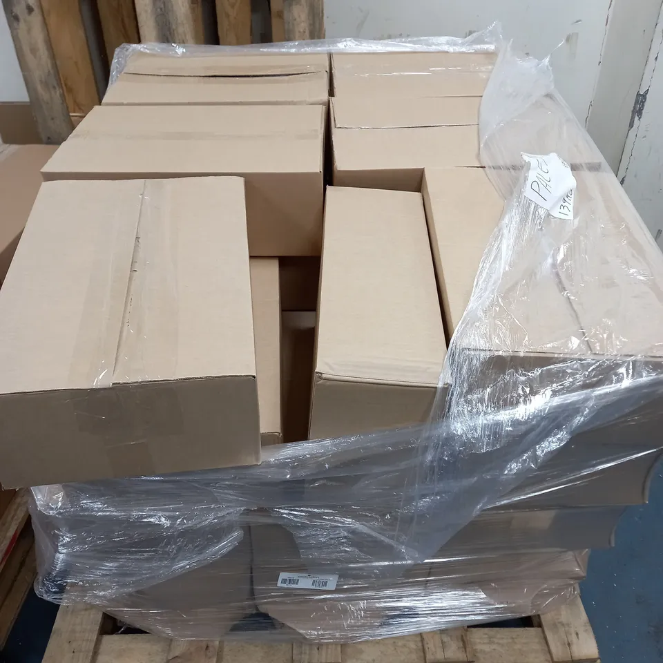 PALLET OF ASSORTED ITEMS TO INCLUDE DESK PLANNERS, BOTTLES, BOWLS, ETC - COLLECTION ONLY