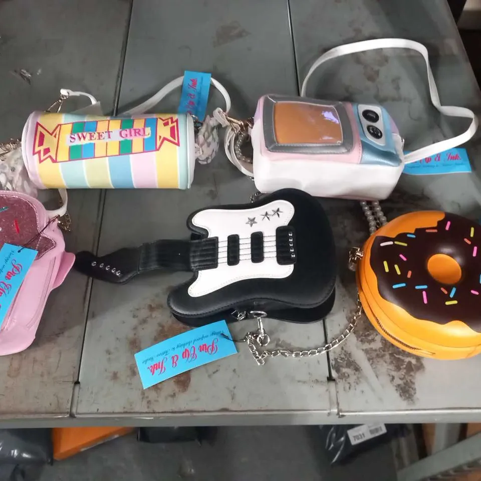 5 ASSORTED PIN UP AND INK HANDBAGS