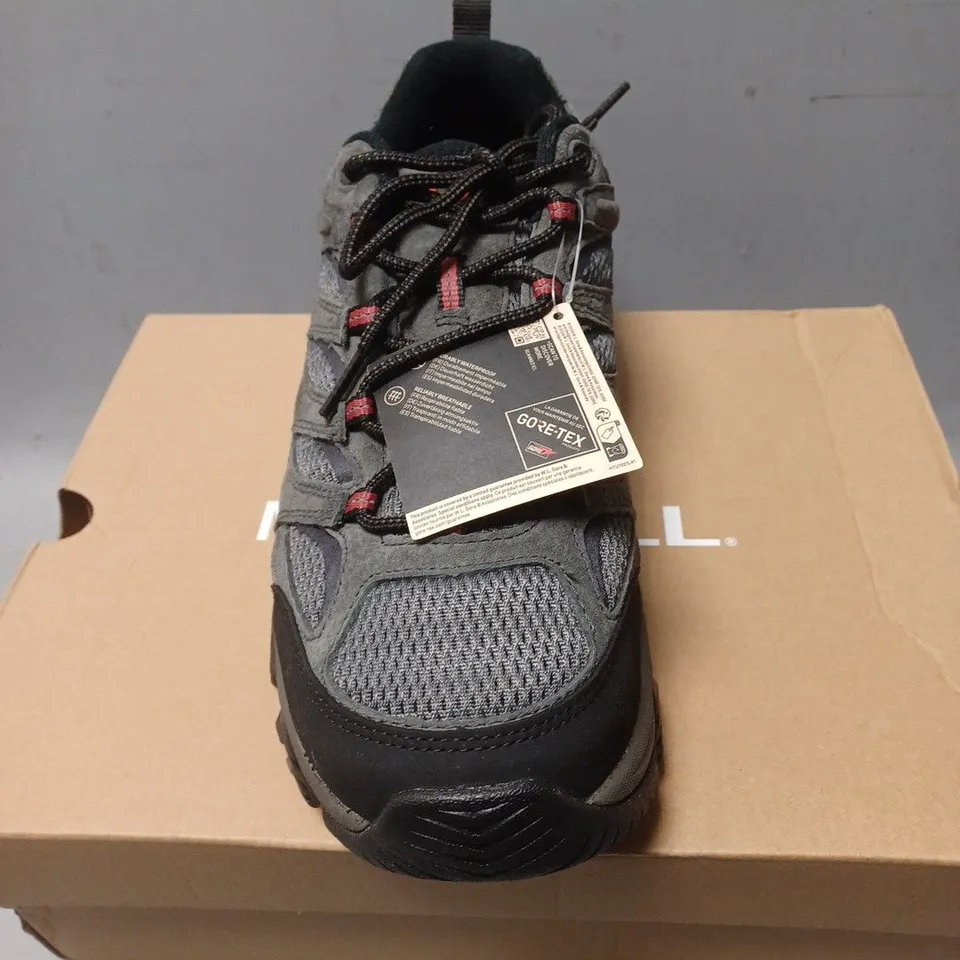 BOXED PAIR OF MERRELL MOAB 3 GTX BELUGA SHOES - UK SIZE 10