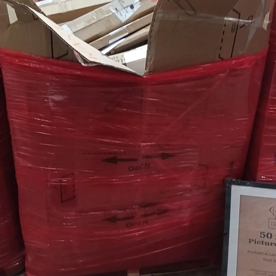 PALLET OF ASSORTED ITEMS TO INCLUDE - RETRACTABLE SAFETY GATE, PICTURE FRAME, WINDOW BLIND