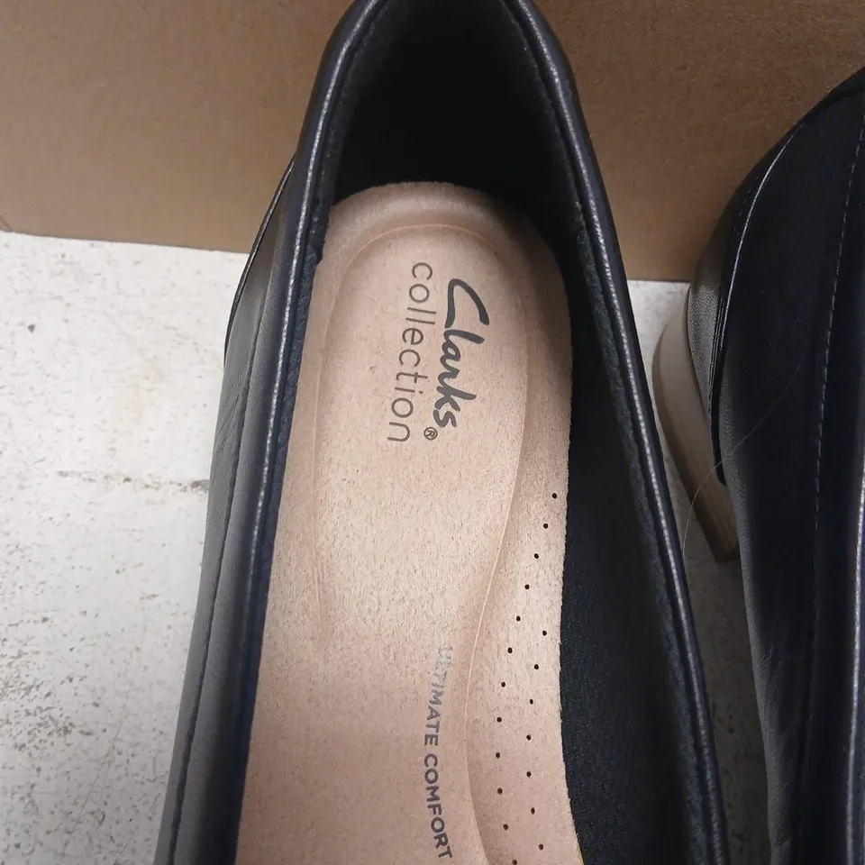CLARKS WOMEN'S BLACK LEATHER LOAFERS – UK 6