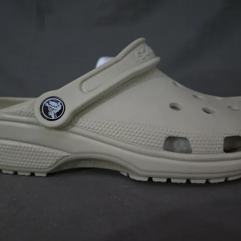 PAIR OF CROCS CLASSIC CLOGS IN BEIGE SIZE M5/W7