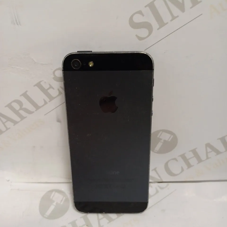 APPLE IPHONE 5 (A1429) 