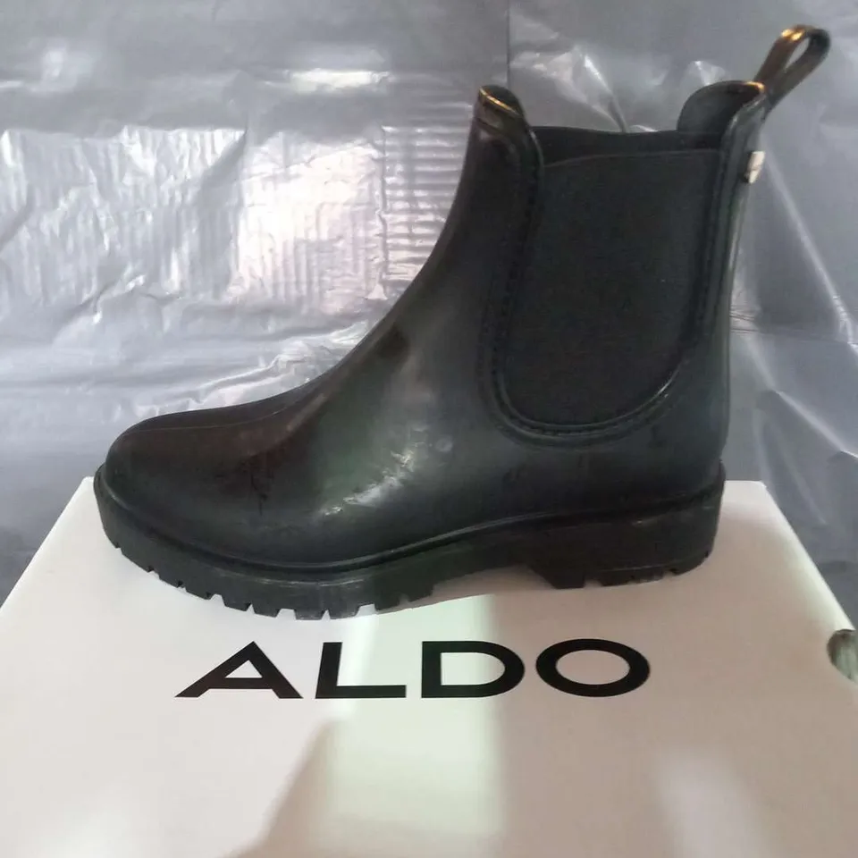 BOXED ALDO JERAYCLYA BLACK SIZE 6