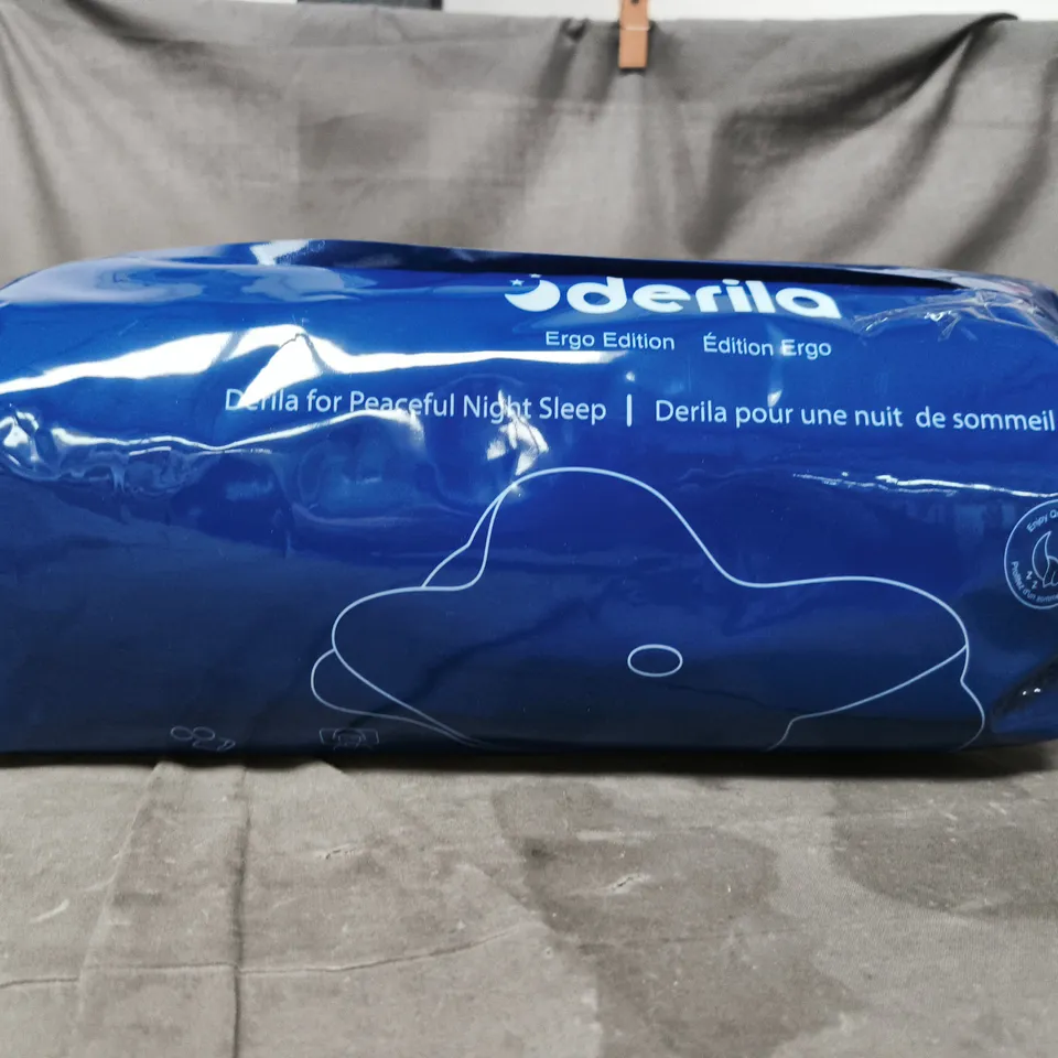 DERILA ERGO EDITION STANDARD MEMORY FOAM PILLOW