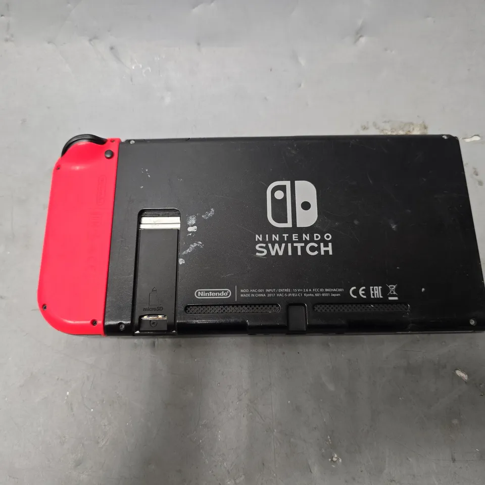 NINTENDO SWITCH GAMING CONSOLE HAC-001