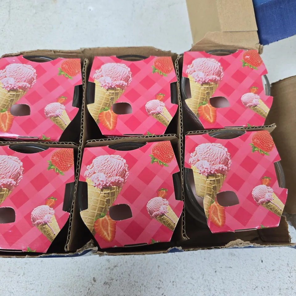 6 GLADE STRAWBERRY SUNDAE FUNDAY CANDLES (129G)
